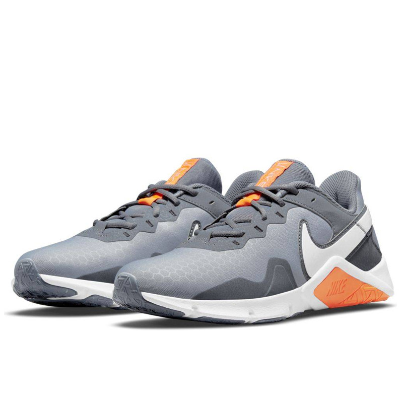 SEPATU TRAINING NIKE LEGEND ESSENTIAL 2
