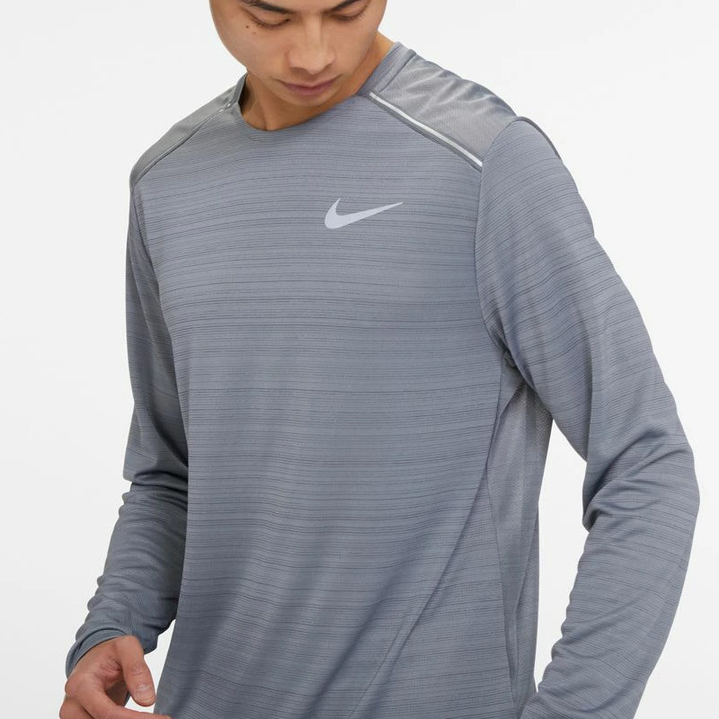BAJU LARI NIKE Dri FIT Long Sleeve Tee