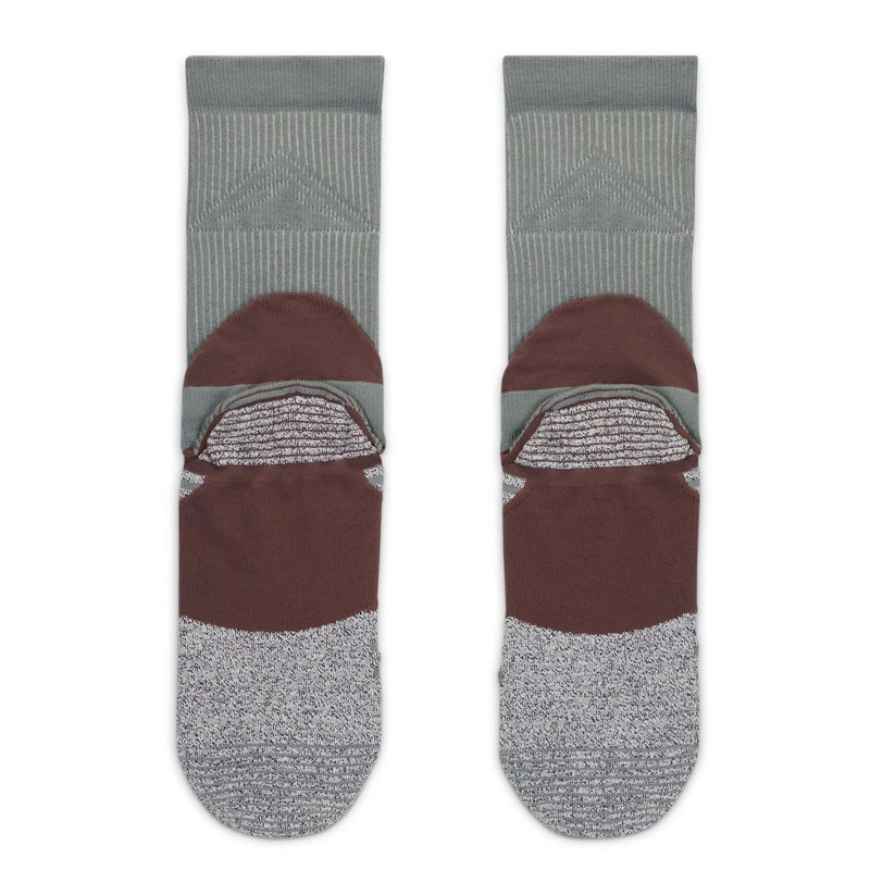 KAOS KAKI LARI NIKE Dri-FIT Crew Sock