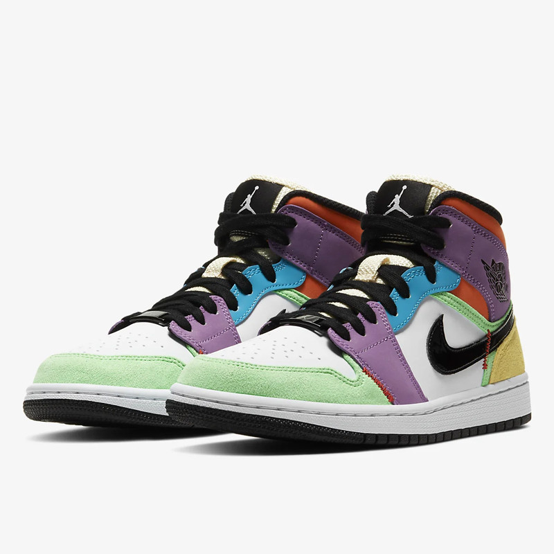 SEPATU BASKET AIR JORDAN Wmns AJ 1 Mid SE