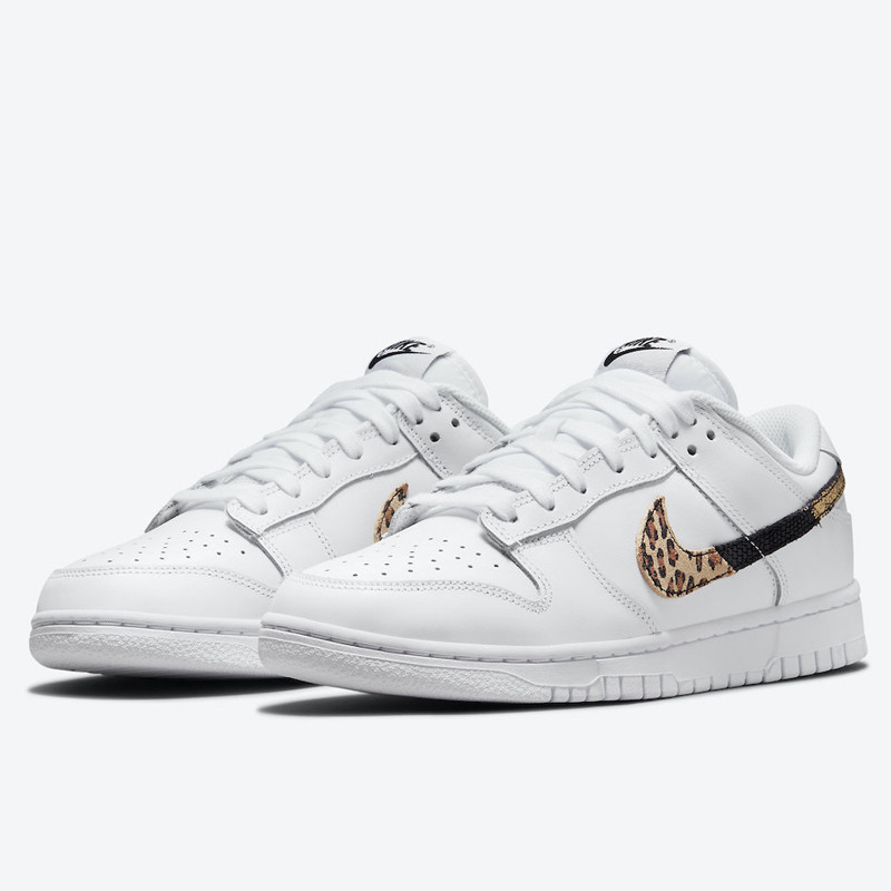 SEPATU SNEAKERS NIKE Wmns Dunk Low SE