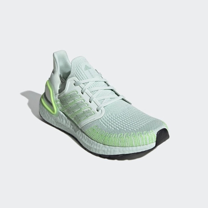 SEPATU LARI ADIDAS Wmns Ultraboost 20