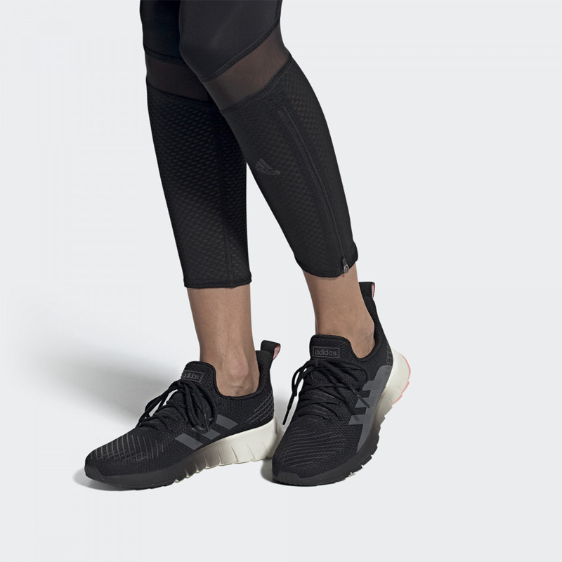 SEPATU SNEAKERS ADIDAS Wmns Asweego