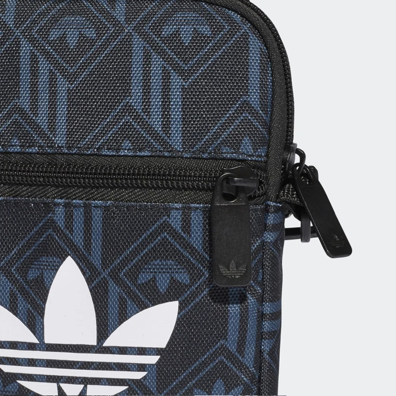 TAS SNEAKERS ADIDAS Originals Monogram Festival Bag