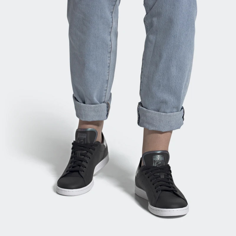 SEPATU SNEAKERS ADIDAS Stan Smith