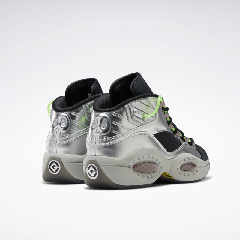 SEPATU BASKET REEBOK Minion Question Mid