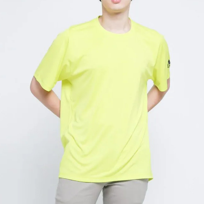 BAJU TRAINING ADIDAS Freelift Ultimate Aeroready Designed 2 Move Sport Tee