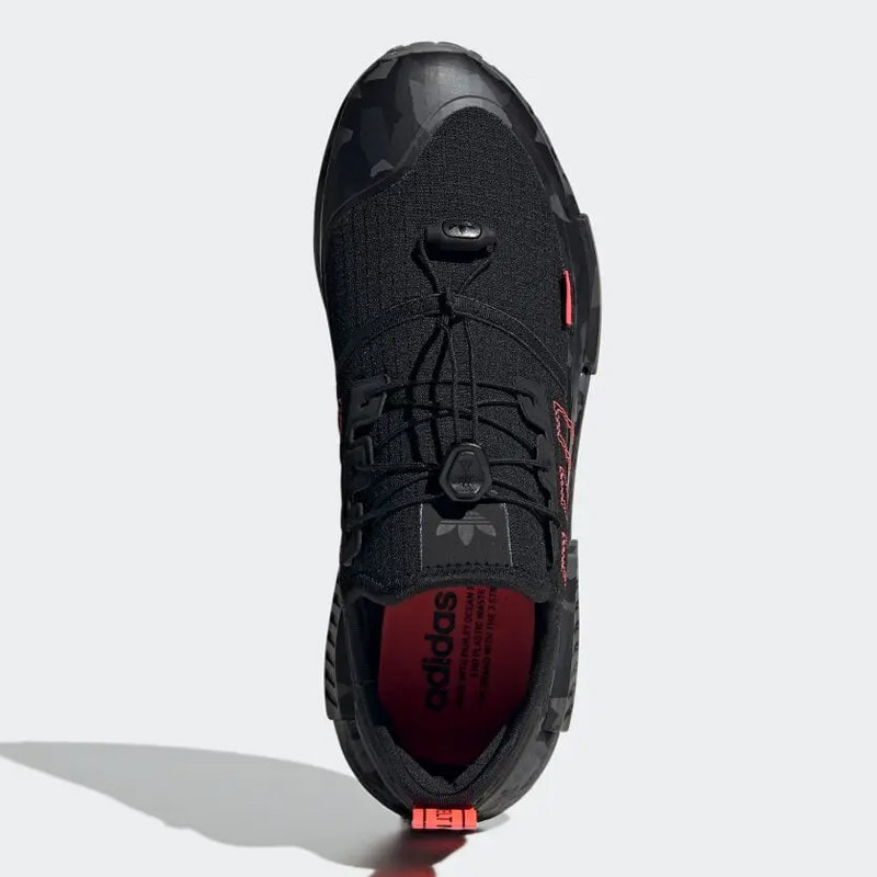SEPATU SNEAKERS ADIDAS NMD_R1 TR