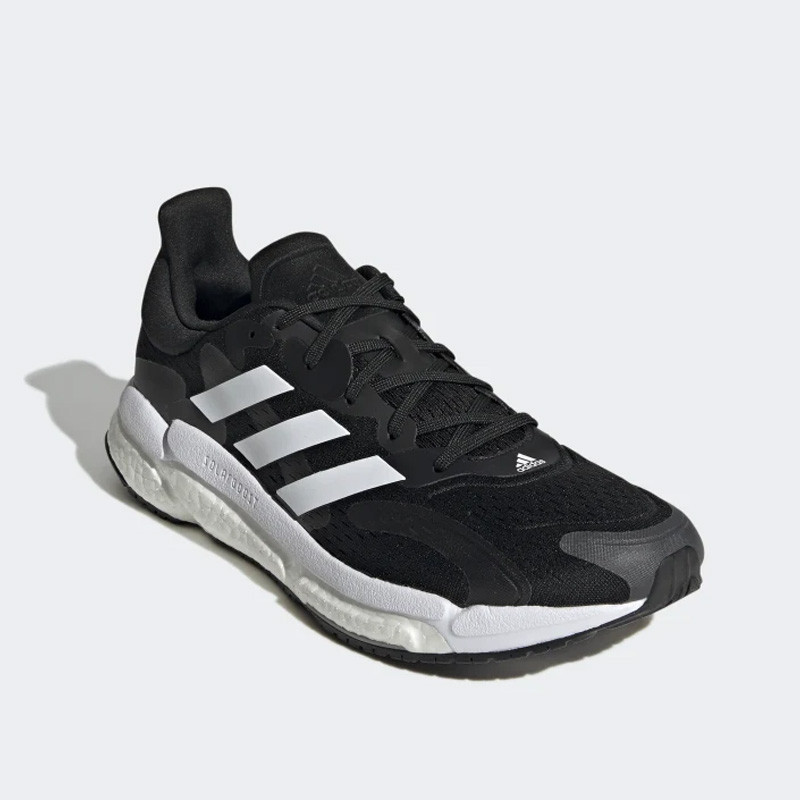 SEPATU LARI ADIDAS SOLARBOOST 4