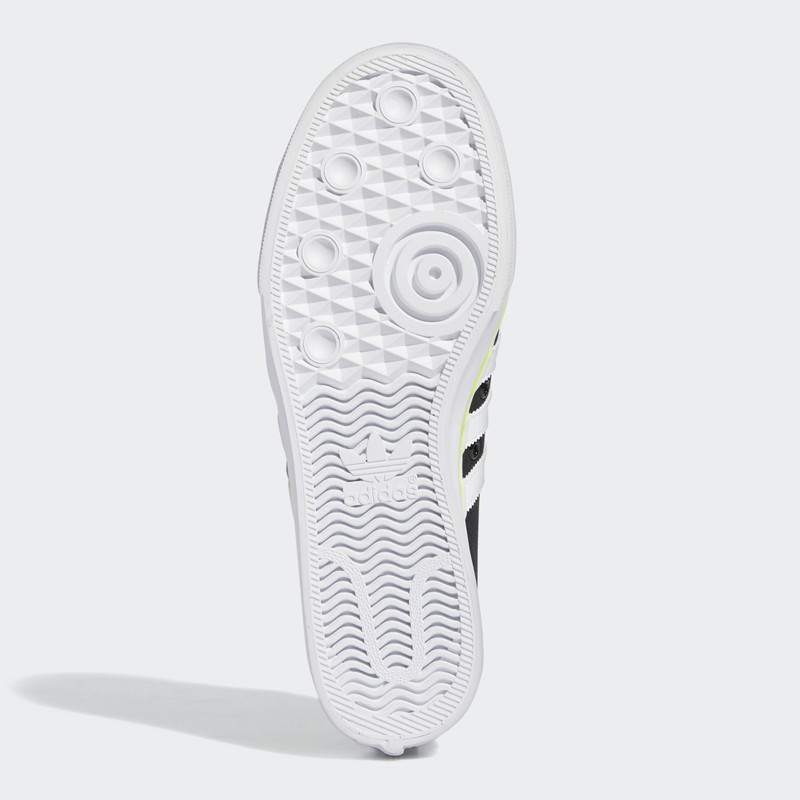 SEPATU SNEAKERS ADIDAS Nizza