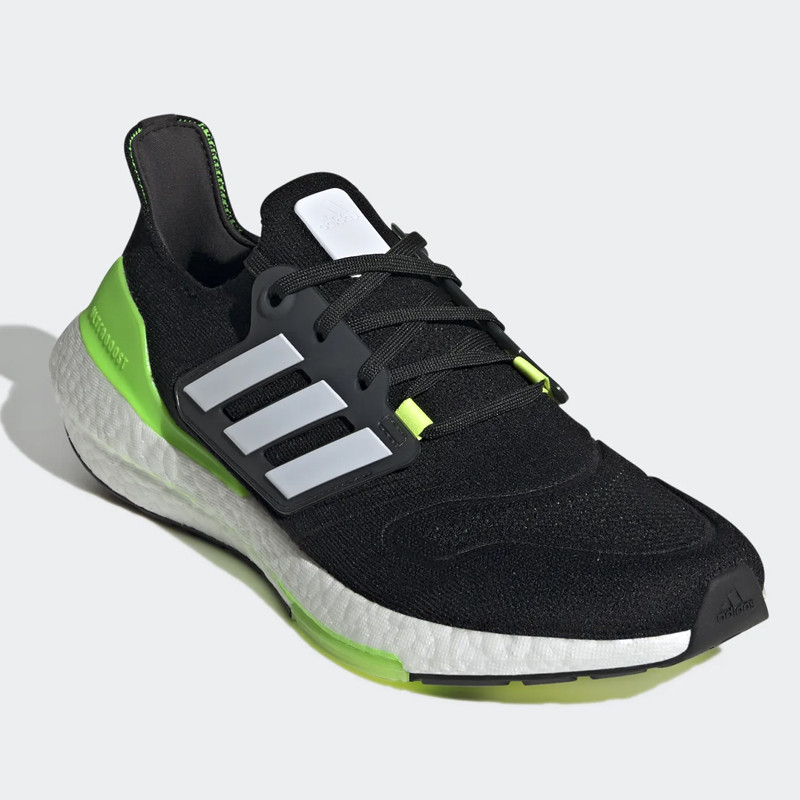 SEPATU LARI ADIDAS ULTRABOOST 22