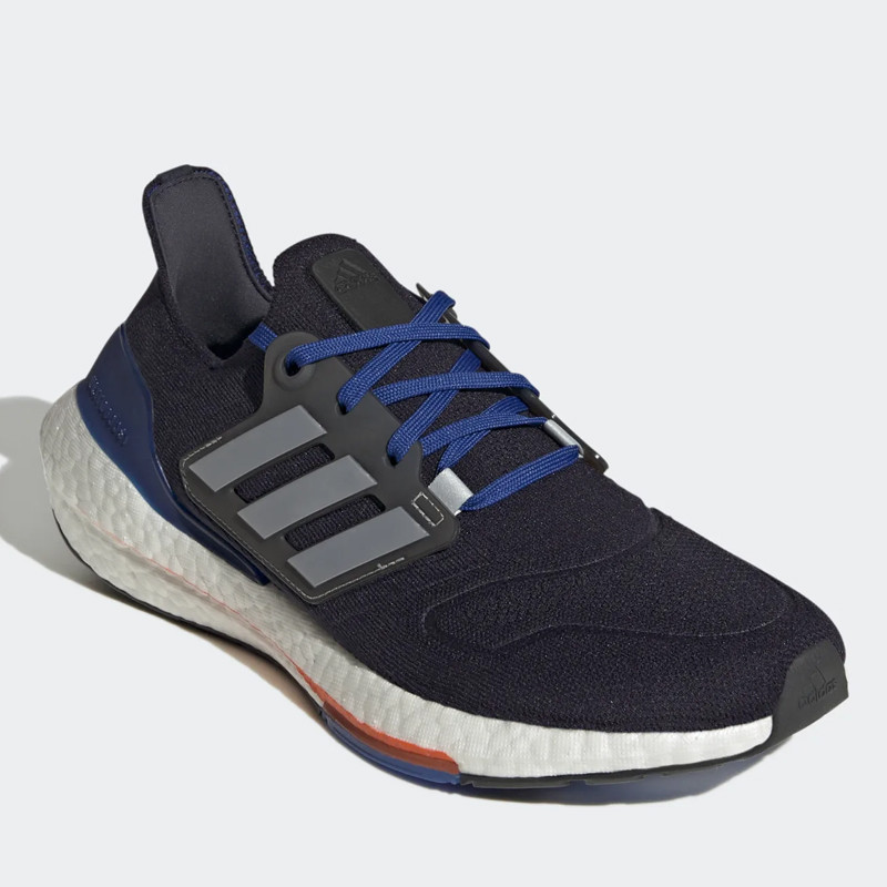 SEPATU LARI ADIDAS ULTRABOOST 22