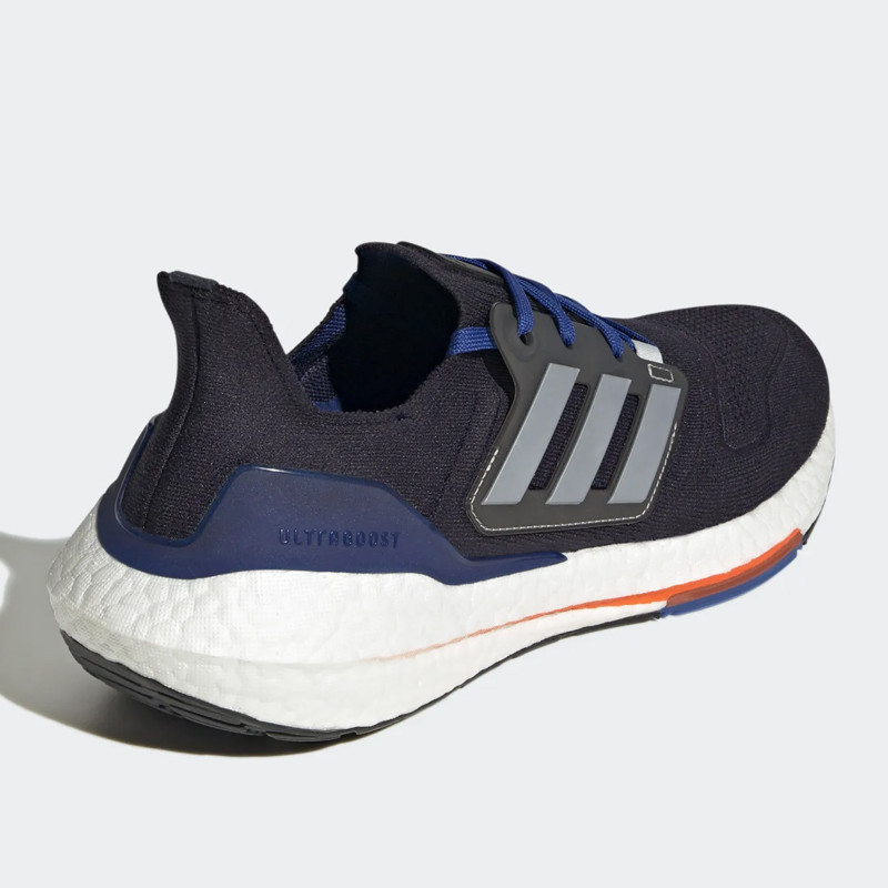 SEPATU LARI ADIDAS ULTRABOOST 22