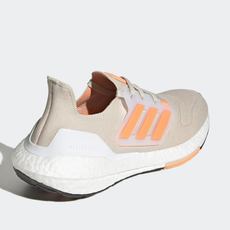 SEPATU LARI ADIDAS Wmns ULTRABOOST 22