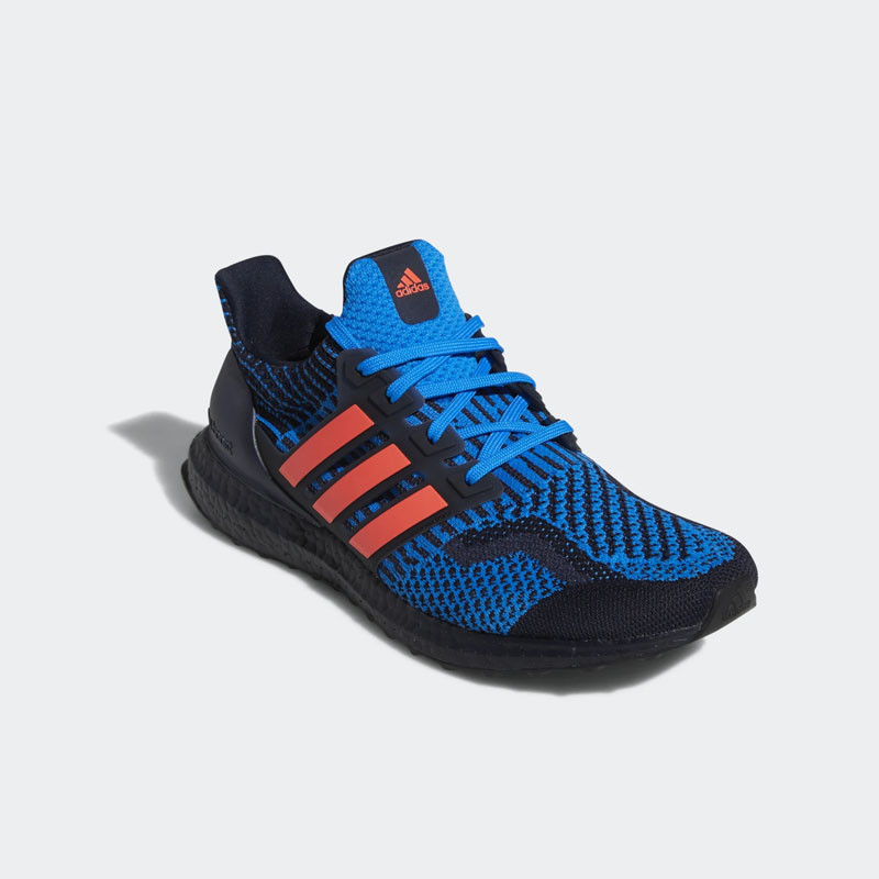 SEPATU LARI ADIDAS ULTRABOOST 5.0 DNA
