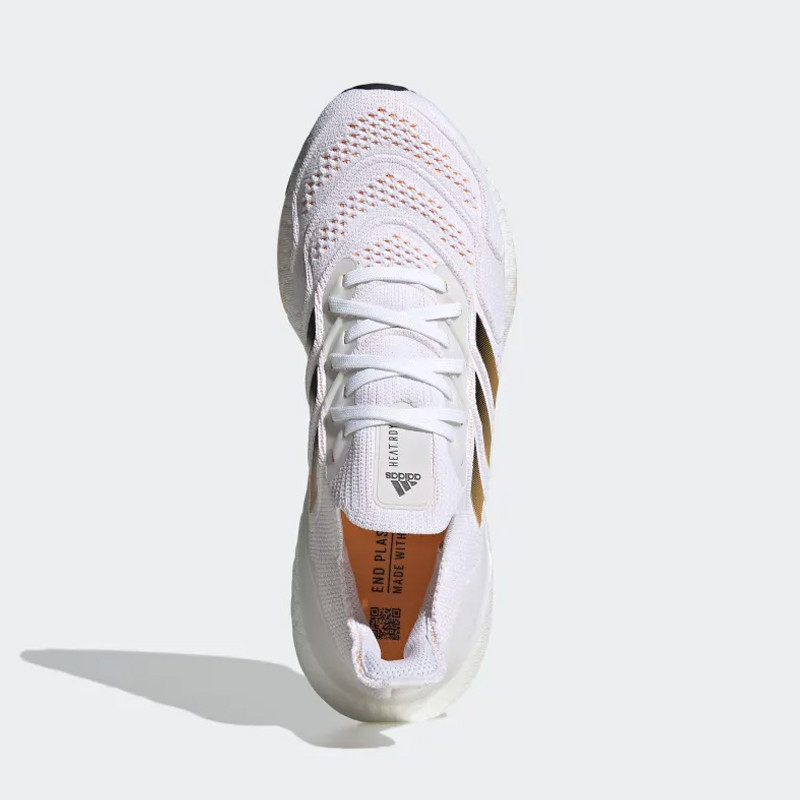 SEPATU LARI ADIDAS ULTRABOOST 22 HEAT.RDY