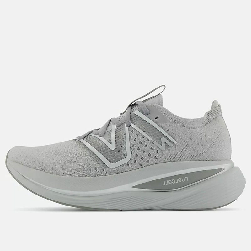 SEPATU LARI NEW BALANCE FuelCell SuperComp