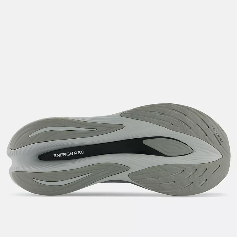 SEPATU LARI NEW BALANCE FuelCell SuperComp