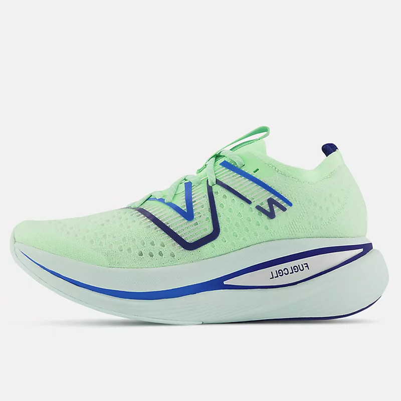 SEPATU TRAINING NEW BALANCE FuelCell SuperComp
