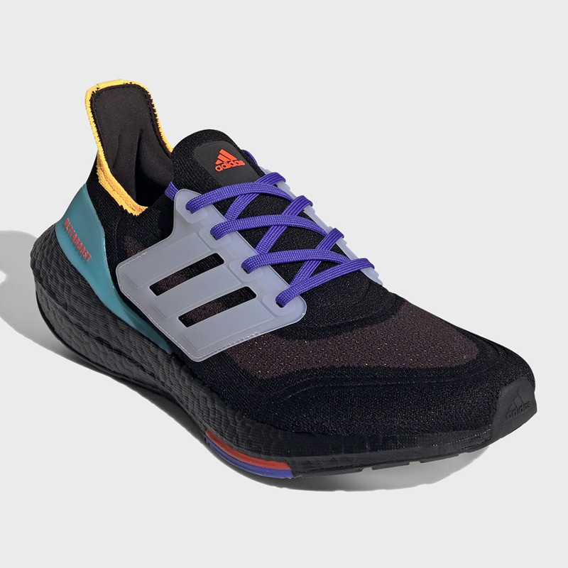 SEPATU LARI ADIDAS Ultraboost 21