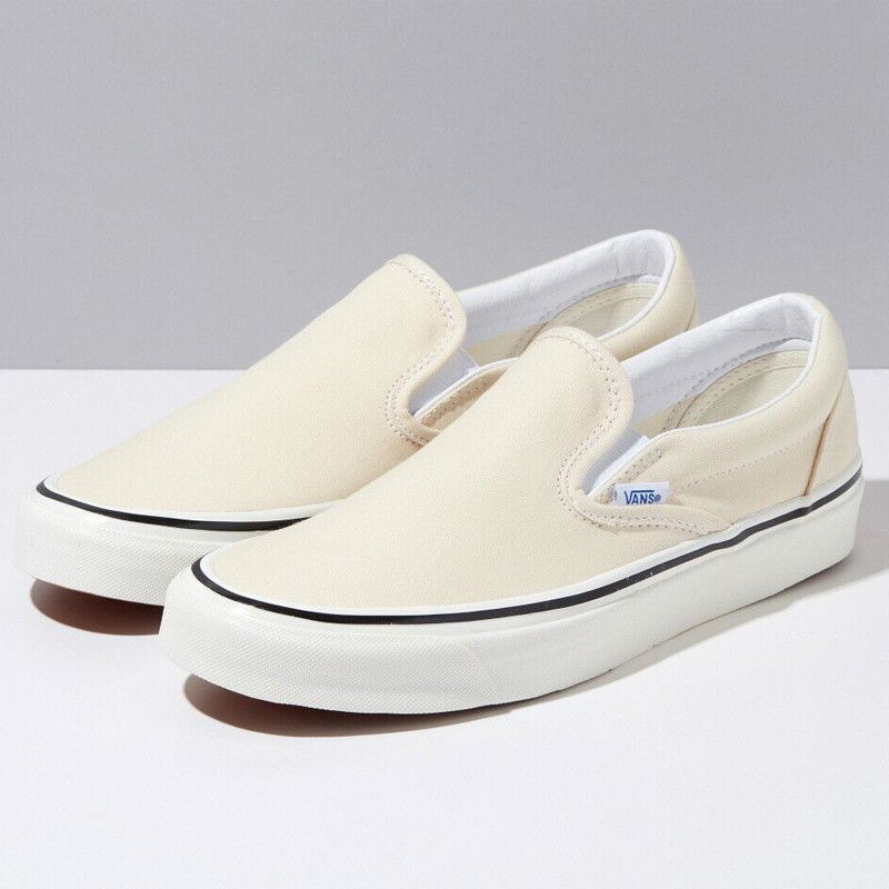 SEPATU SNEAKERS VANS Classic Slip-On 98 Dx