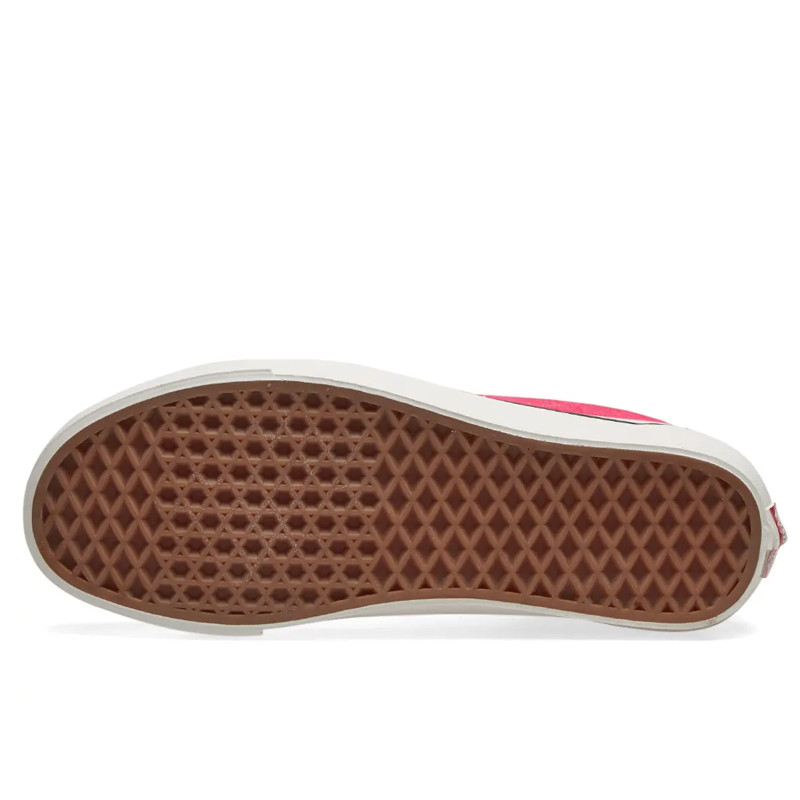 SEPATU SNEAKERS VANS Ua Classic Slip-On 98 Dx