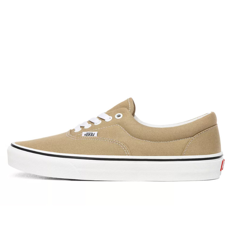 SEPATU SNEAKERS VANS UA Era