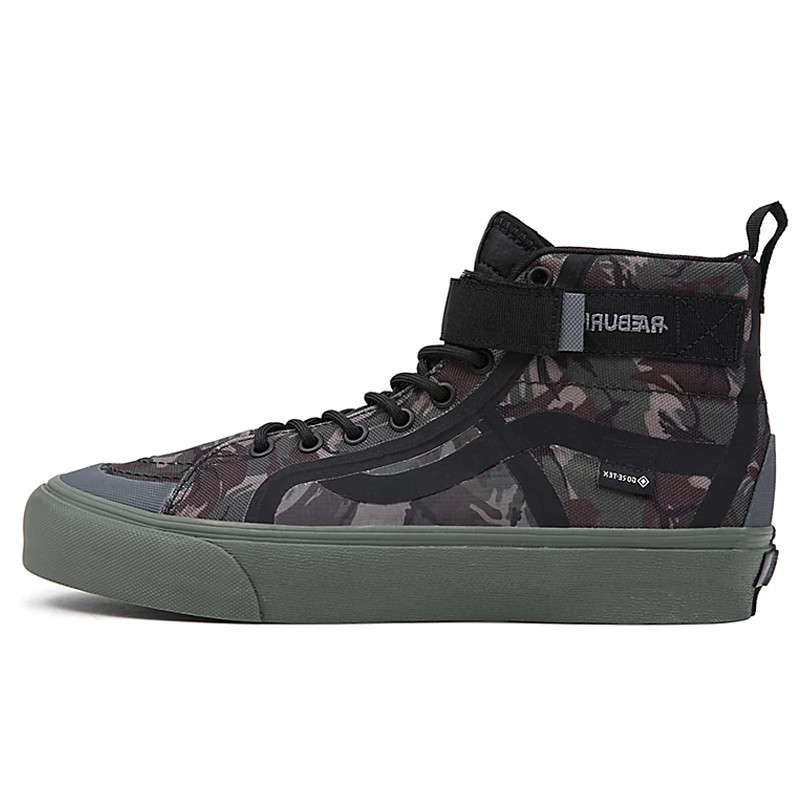 SEPATU SNEAKERS VANS X RÆBURN SK8-HI GORE-TEX VR3