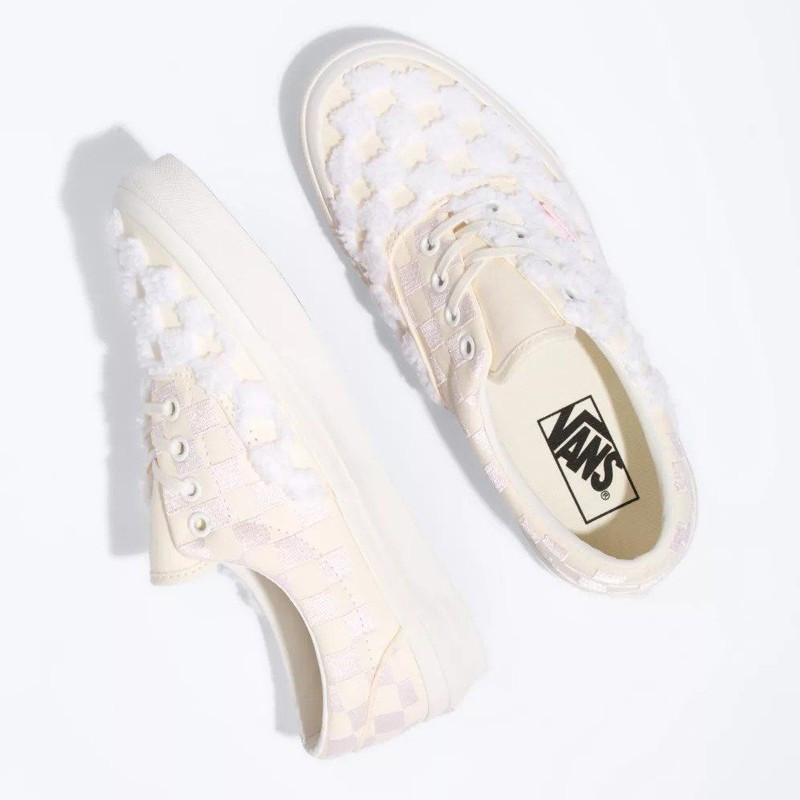 Sepatu Sneakers Vans Wmns Era Beige
