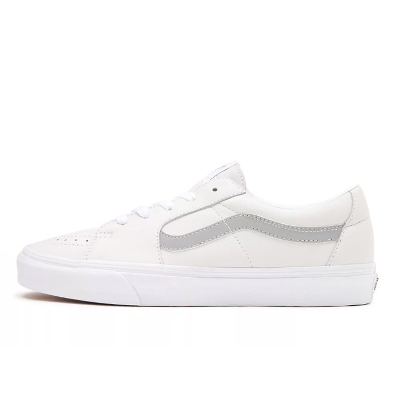 Sepatu Sneakers Vans Sk8-low True White