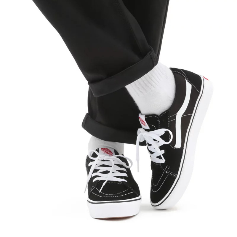 SEPATU SNEAKERS VANS CLASSIC COMFYCUSH SK8-LOW