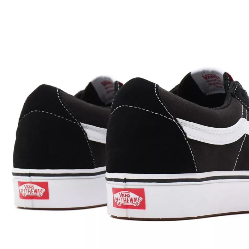 SEPATU SNEAKERS VANS CLASSIC COMFYCUSH SK8-LOW