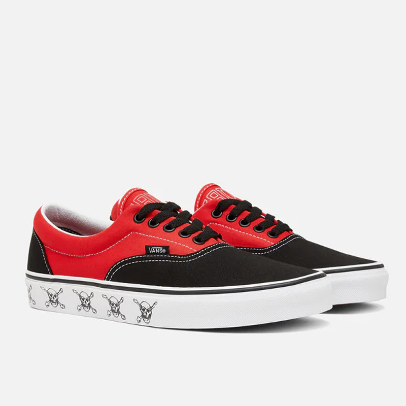 SEPATU SNEAKERS VANS Era New Varsity