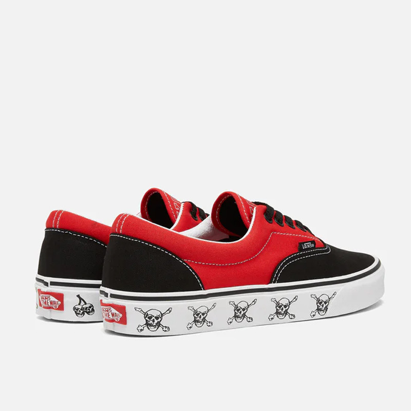 SEPATU SNEAKERS VANS Era New Varsity