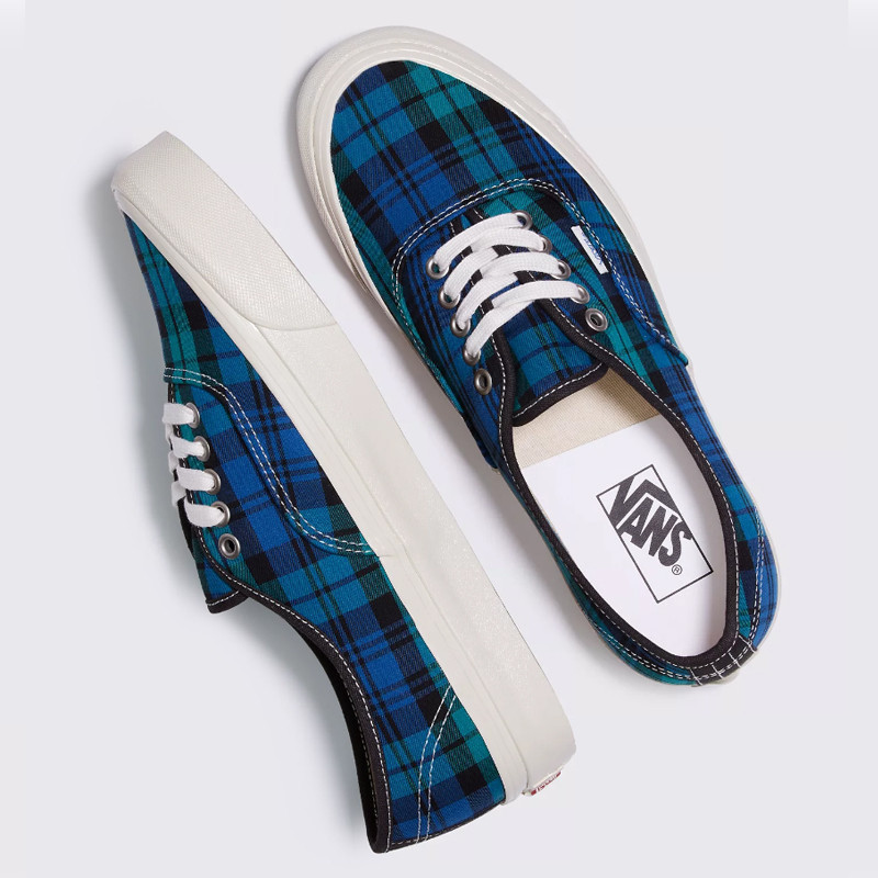 SEPATU SNEAKERS VANS AUTHENTIC 44 DX Plaid