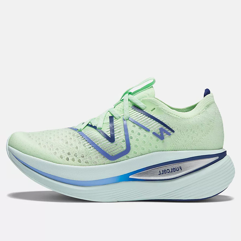 SEPATU LARI NEW BALANCE Wmns FuelCell SuperComp