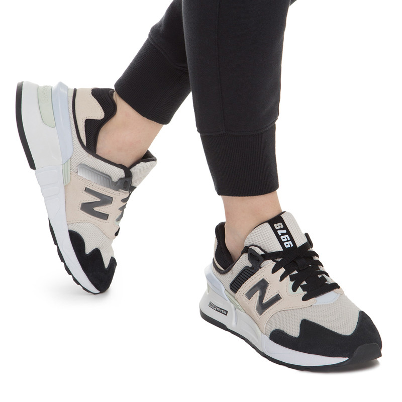 SEPATU SNEAKERS NEW BALANCE Wmns 997 Sport