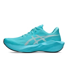 WMNS NOVABLAST 6