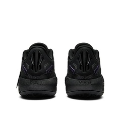 kai 3 triple black foto 4