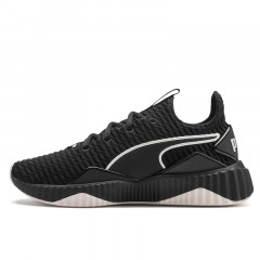 wmns defy trainers