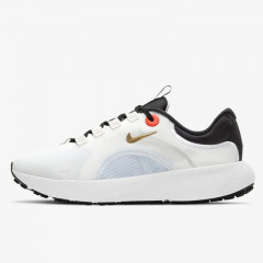 wmns react escape run