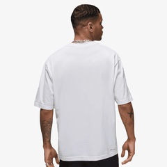 sport 85 graphic tee alternate view