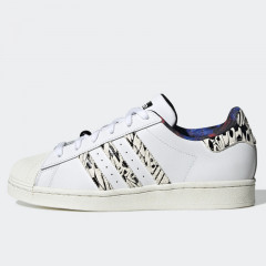 wmns superstar