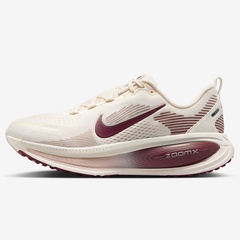 Wmns VOMERO 18 Pale Ivory