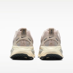 Wmns VOMERO 18 SE - Image 5
