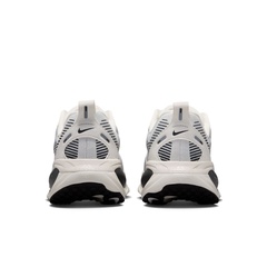 Wmns Vomero 18 Ess - Image 3