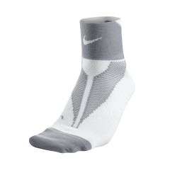 elite run lightweight quarter socks